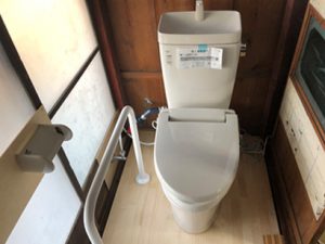 縁側にトイレ設置