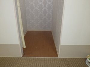 収納庫にトイレ設置